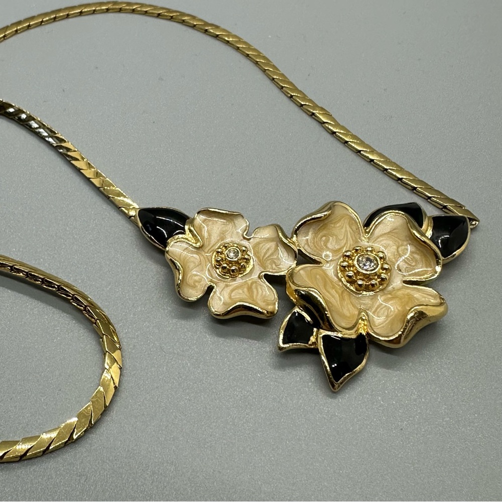 Trifari Vintage Dogwood Necklace -Crown Trifari